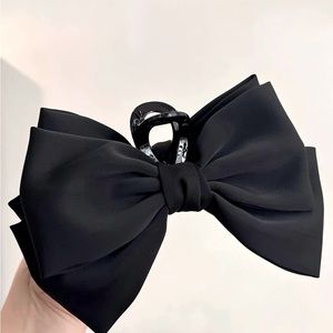 Big Black Ribbon Hair Claw